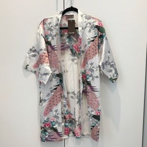 Veami Women’s Kimono Robe NWT